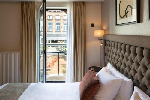 Double or Twin Room with Balcony