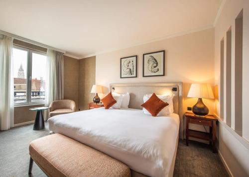 Superior Double or Twin Room with City View