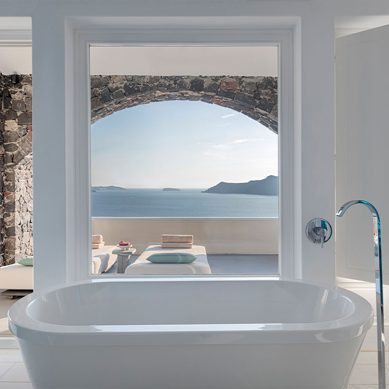 Executive Suite with Cave Pool 