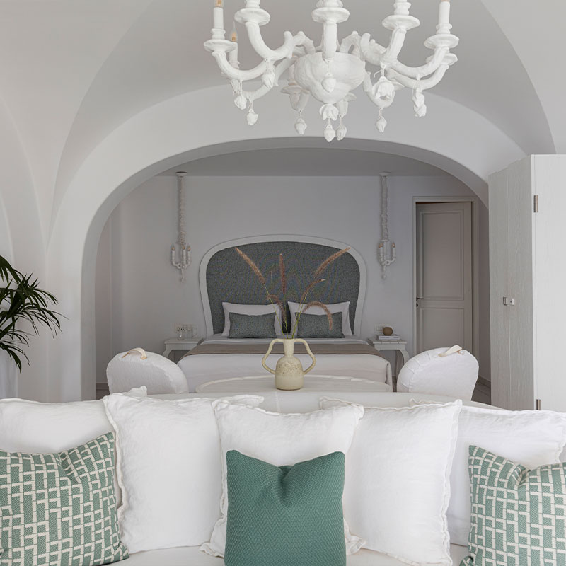Royal Pool Suite