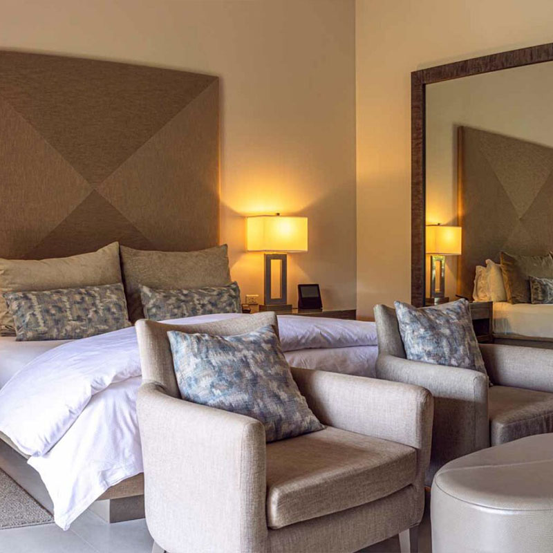 Vineyard King Suite