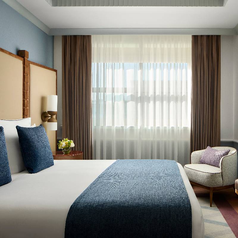 Executive Suite Signature King