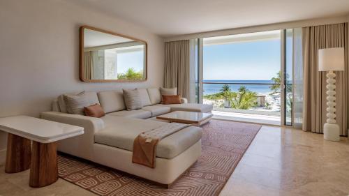 Two-Bedroom Suite with Oceanfront