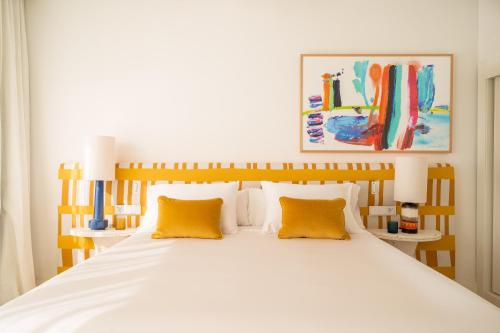 Essential Room 
