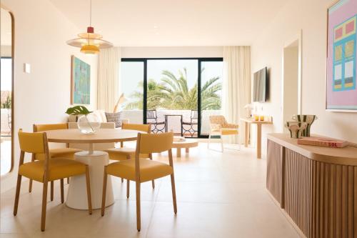 One Bedroom Suite With Terrace