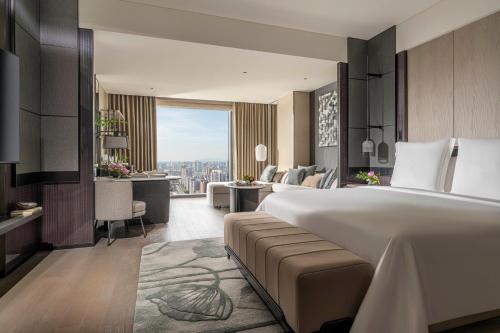 Premier King Room with Grand Canal View