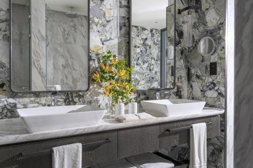 Premier Double Suite