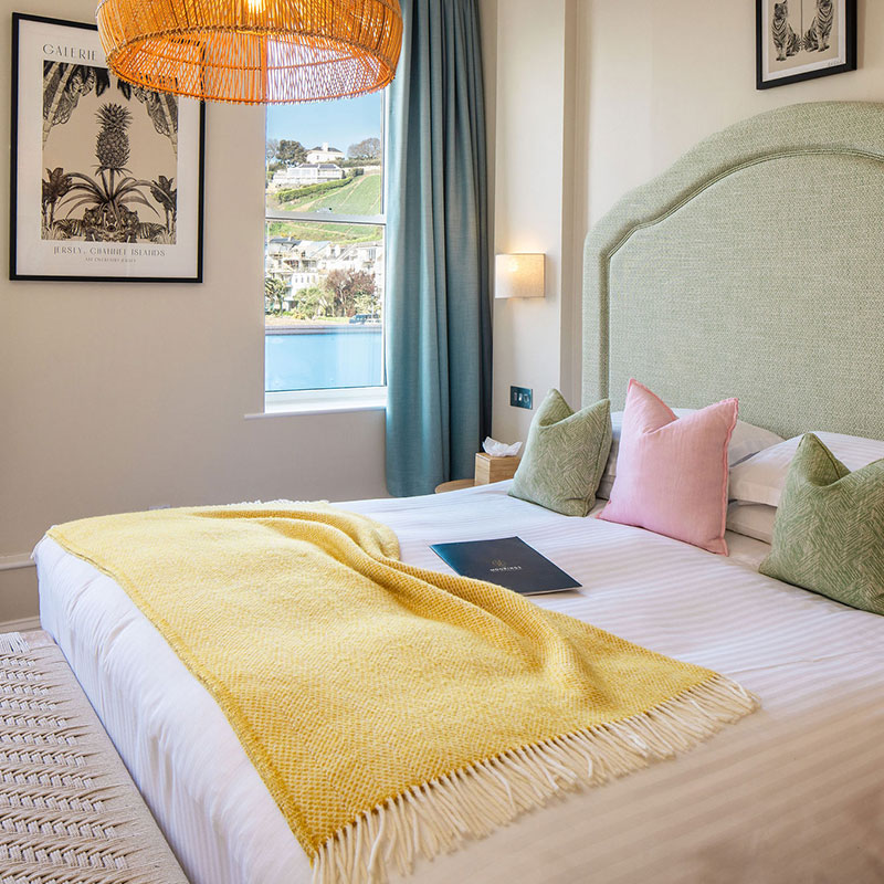 Deluxe Harbour Double with Balcony