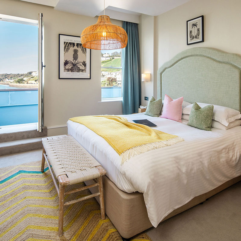 Deluxe Harbour Facing Double