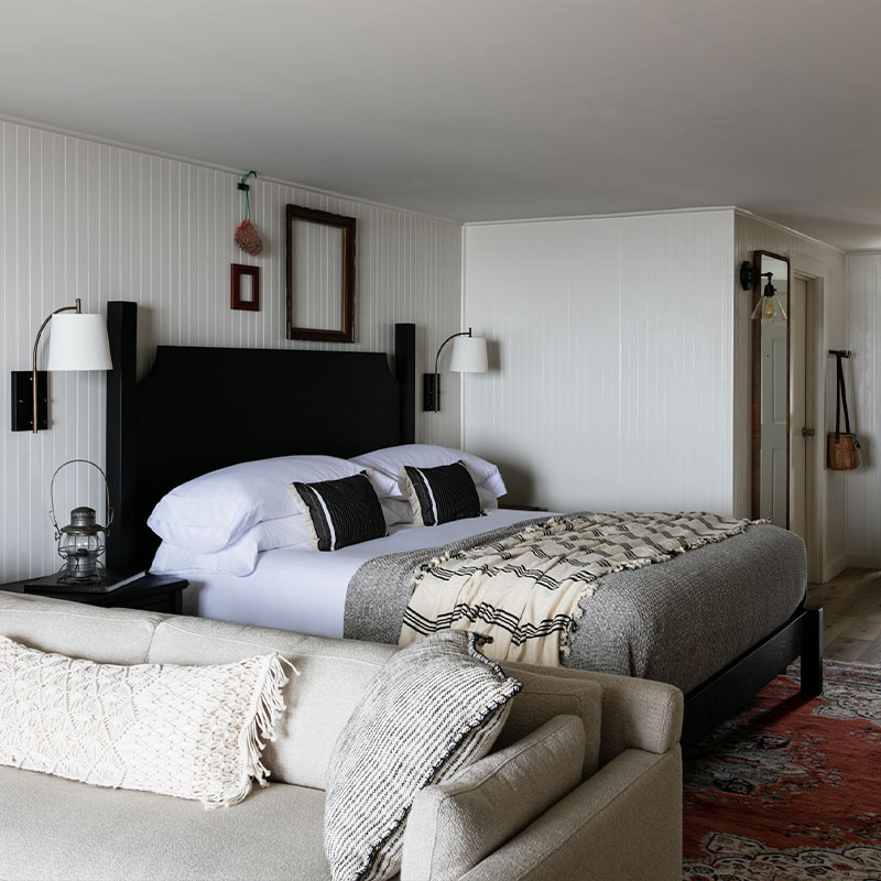 Oceanfront Deluxe King w/ Porch