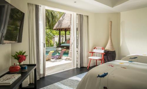 Two Bedroom Beach Pavilion With Pool - Room Rate inclusive of breakfast for 4 adults