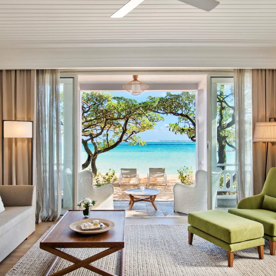 Deluxe Beachfront Suite- (Kids Included)