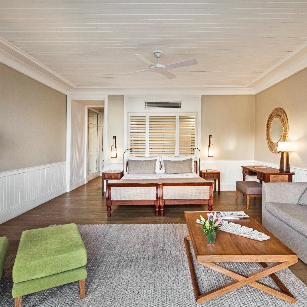 Deluxe Beachfront Suite - Adult only