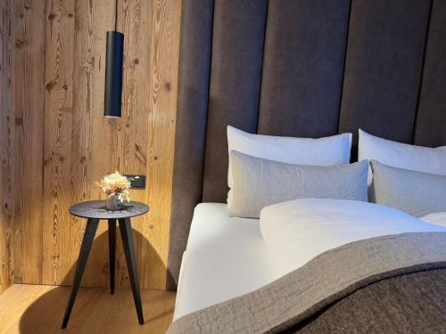 Deluxe Suite with Sauna