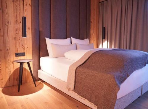 Deluxe Suite with Sauna