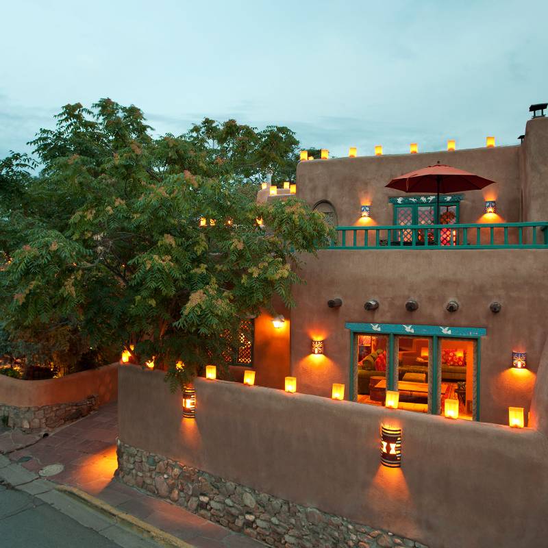 Luminaria Villa
