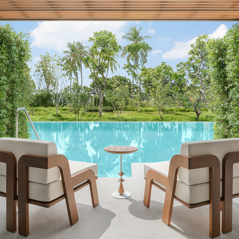 Deluxe Pool Access