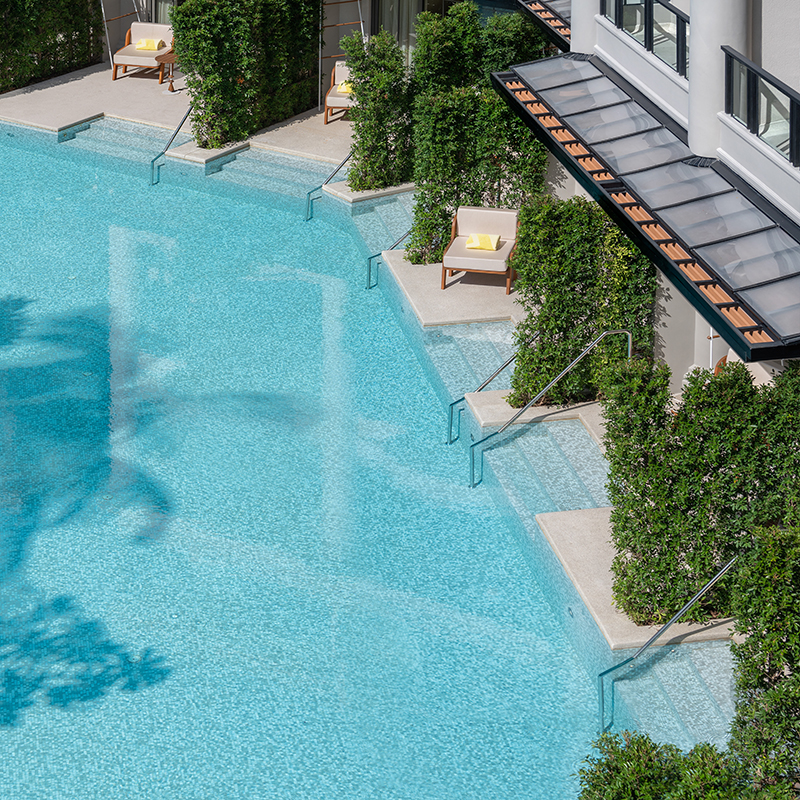 Deluxe Pool Access