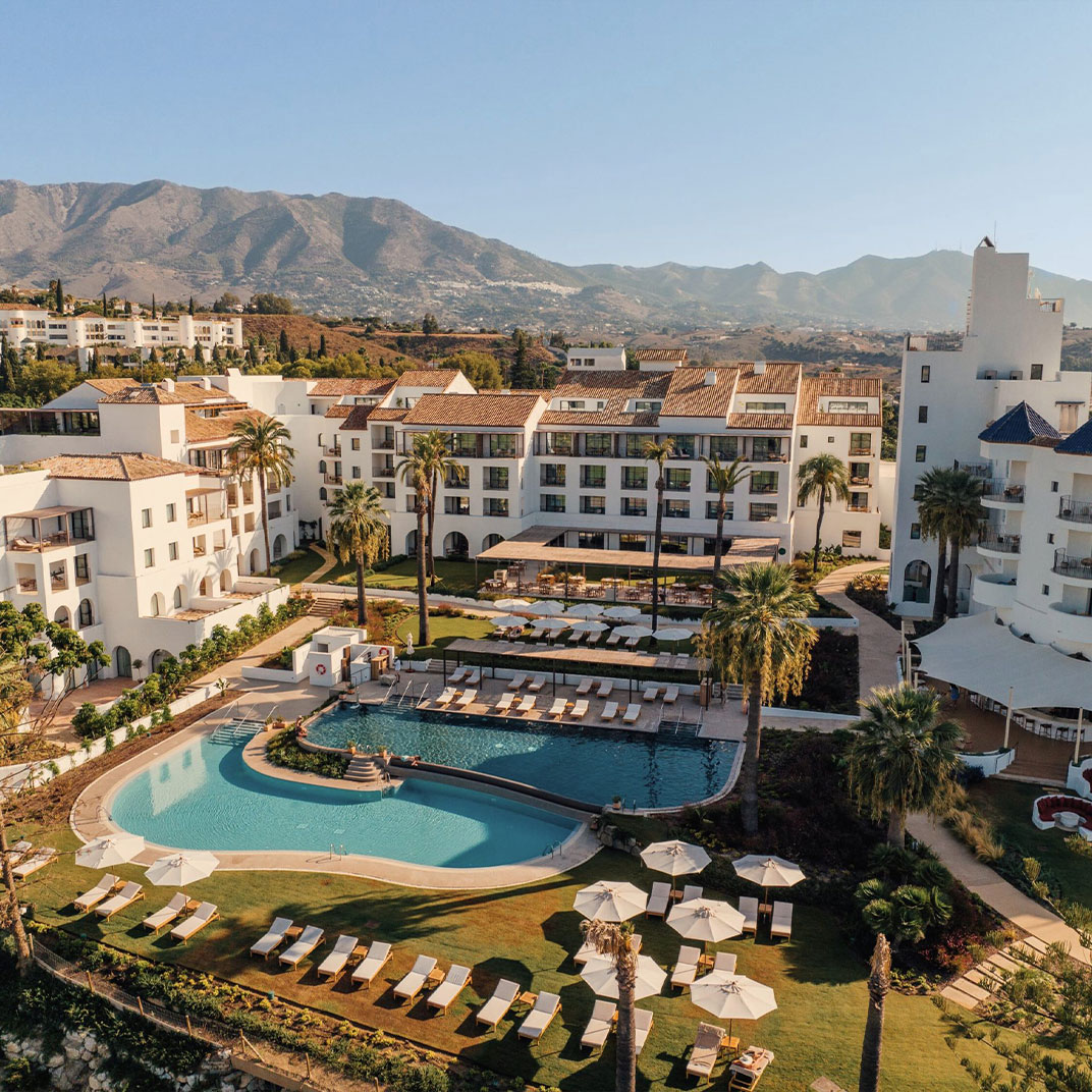 La Zambra Resort