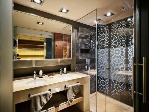 Suite with Garden View
