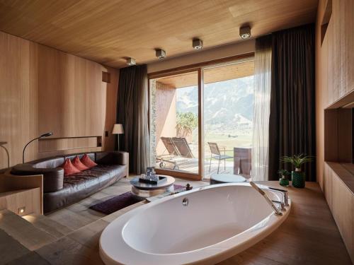 Suite with Garden View
