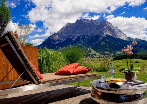 Suite with Garden View