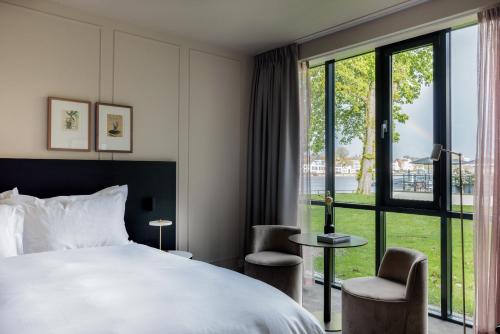 Luxury Room with River View
