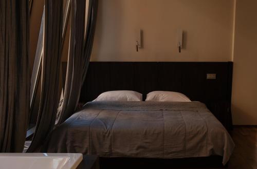 Deluxe Suite (2 Adults)