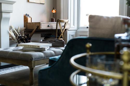 One Bedroom Apartment