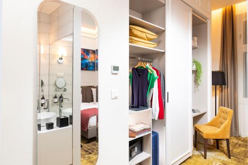 Comfort Room 