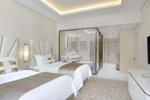 Family Room with City View, Signature St. Regis Butler Service