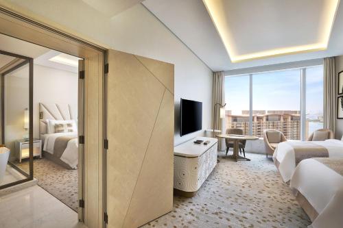 Family Suite with City View, Signature St. Regis Butler Service