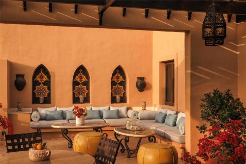 Arabian Court Prince Suite - includes DRIFT Beach Club Access, Host Service, Waterpark Access