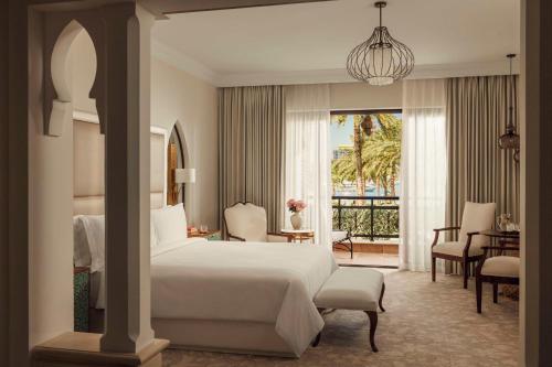 Residence Prestige King Room (Adults Only) - includes Host Service, Afternoon Tea