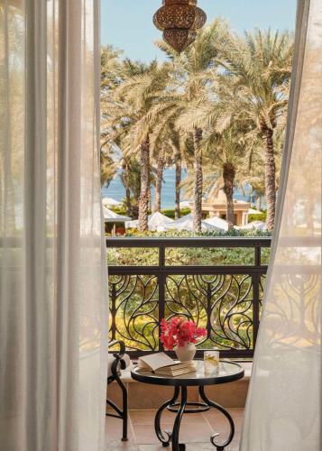 Residence Prestige Twin Room (Adults Only) - includes Host Service, Afternoon Tea