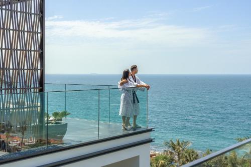 Harmony Two-Bedroom Presidential Suite - Oceanfront - Dedicated butler, breakfast at Alizee or in-room dining, daily sunset Aperitivo served in suite, and a round-trip airport transfer with Complimentary Rainforest Experience once per stay