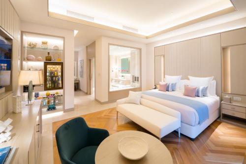 Luxe Sea View, Including New Year Gala Dinner & Party