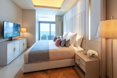 Junior Suite with Sea View, Including New Year Gala Dinner & Party