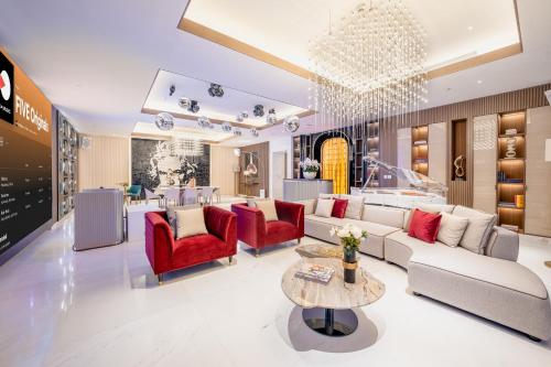 Encore Suite, Including New Year Gala Dinner & Party