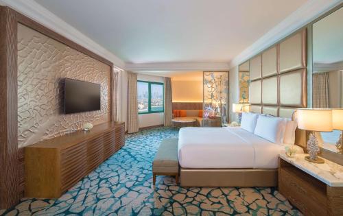 Regal Family Suite