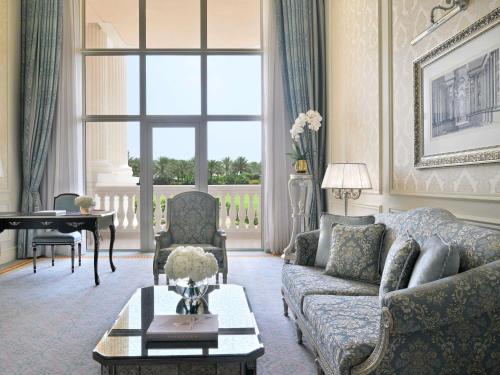 Duplex Suite with Balcony and Club Lounge Access