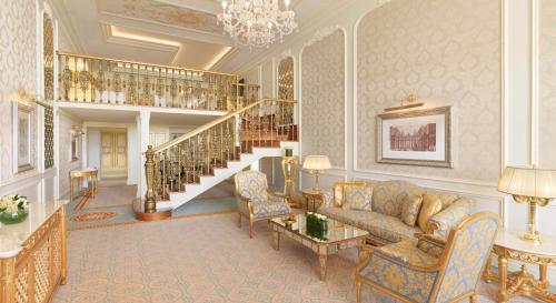 Duplex Suite with Balcony and Club Lounge Access