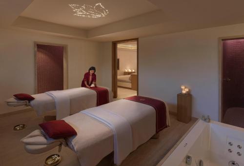 Raffles Royal Villa with Private Rooftop Pool