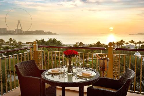 Ocean Club One Bedroom Suite, 1 King Bed, Club Lounge Access with 5 Culinary Presentations Including Breakfast and Free Flowing Beverages