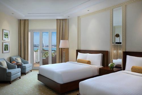 Club Ocean Room, 2 Queen Beds, Club Lounge Access with 5 Culinary Presentations Including Breakfast and Free Flowing Beverages