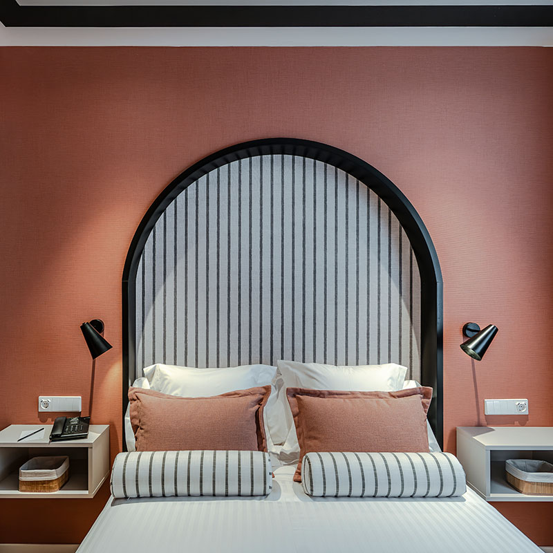 Petit Room