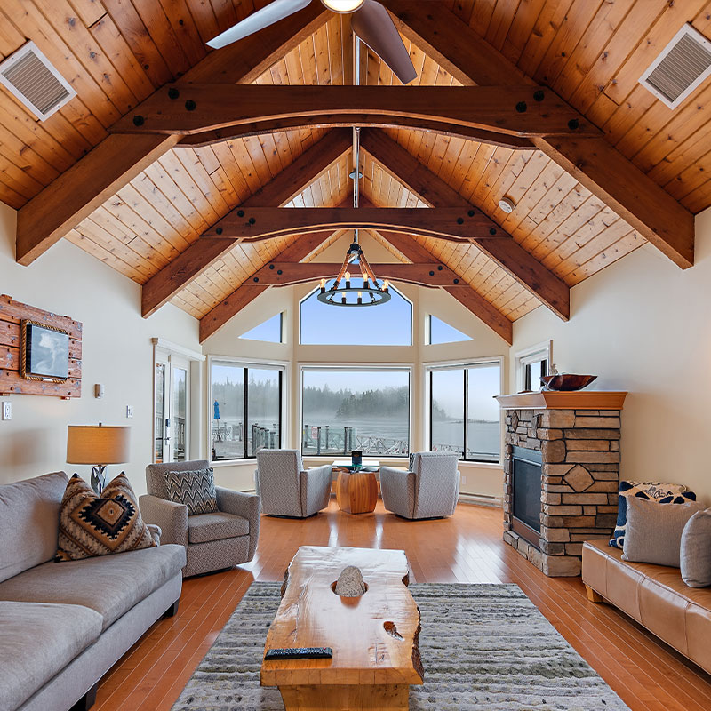 Marine Lodge Suite