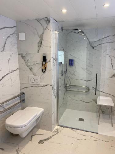 Superior King Room - Disability Access