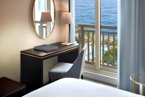 Riviera Queen Room