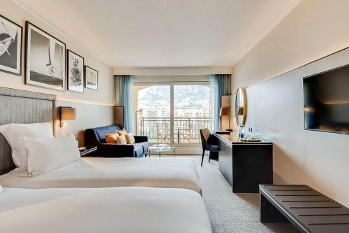 Deluxe Twin Room with Sofa bed